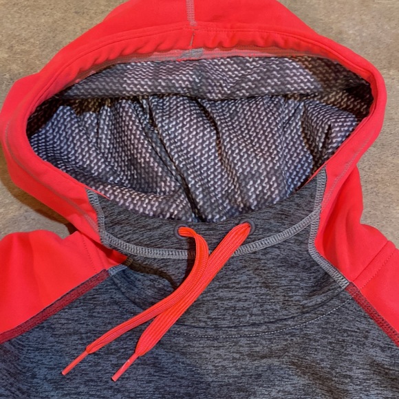 Women’s Nike hoodie, size large - Picture 4 of 6